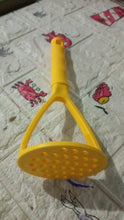 Potato Masher Tool - Heavy Duty Kitchen Utensil for Vegetables & Fruits with Comfort Grip (1 Pc)